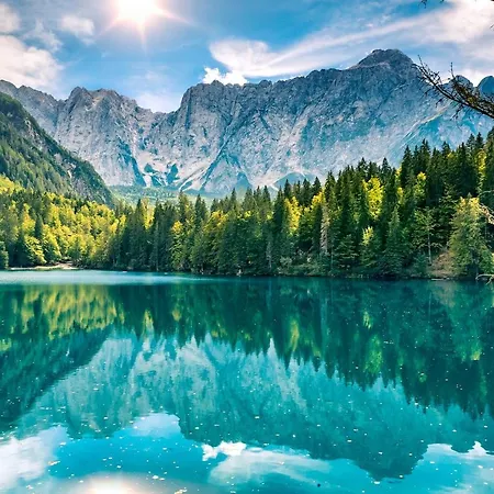 Affittacamera Laghi Di Fusine. Landlords On Fusine Lakes Séjour chez l'habitant *